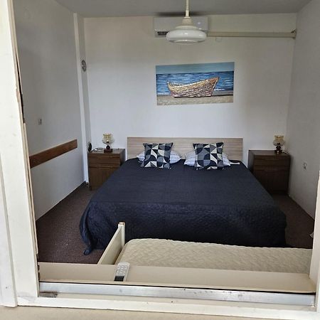 Apartments With Swimming Pool 9X4M 셀스 외부 사진