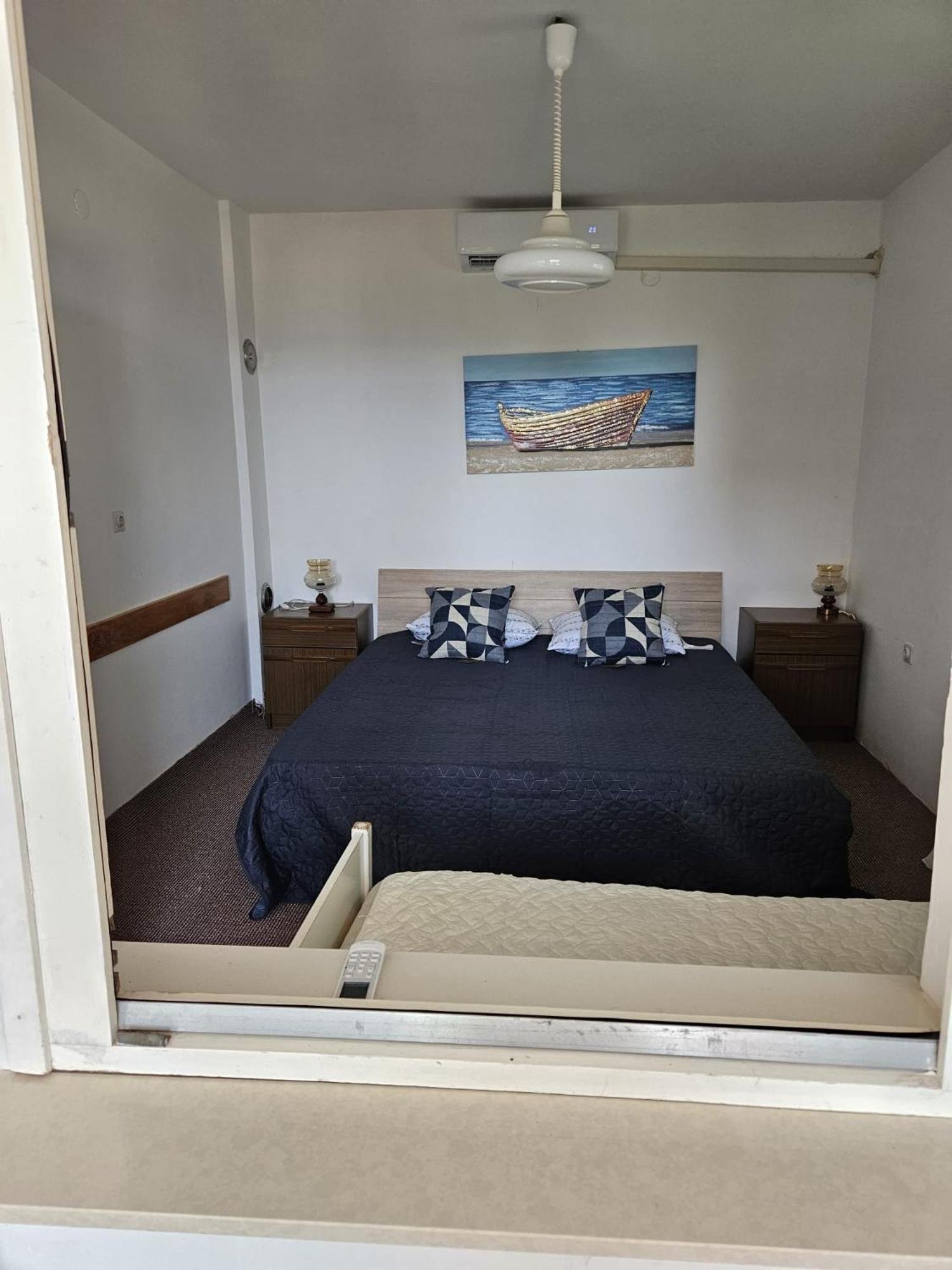 Apartments With Swimming Pool 9X4M 셀스 외부 사진